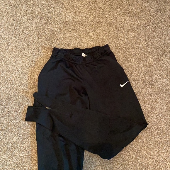 Women’s S Nike sweatpants - Picture 2 of 7